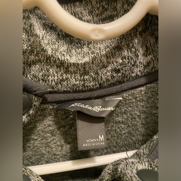 Pull over long sleeve sweatshirt with two pockets olive green Eddie Bauer brand - Picture 2 of 3